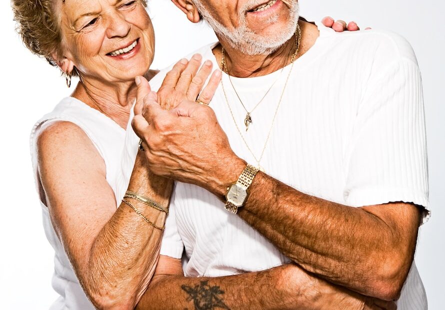 Netdating bringer seniorer sammen